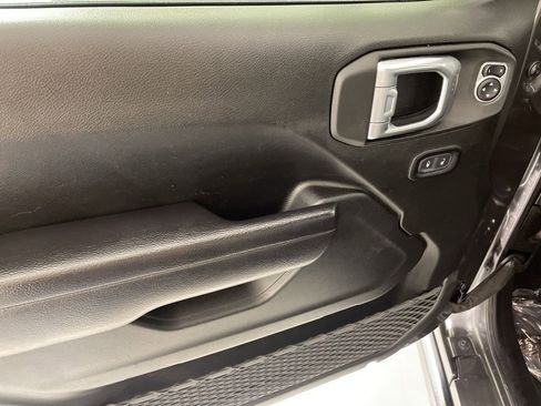 Used 2024 Jeep Wrangler Unlimited Rubicon w/ Convenience Group image 10