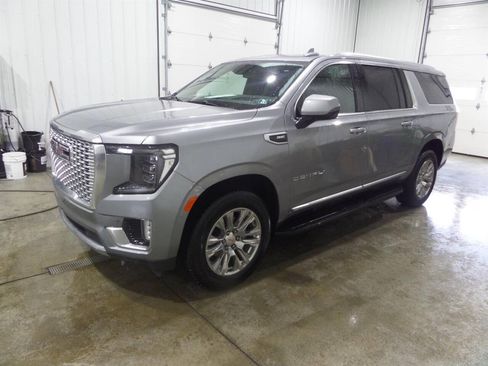 Used 2024 GMC Yukon XL Denali w/ Max Trailering Package AWD/4WD image 1