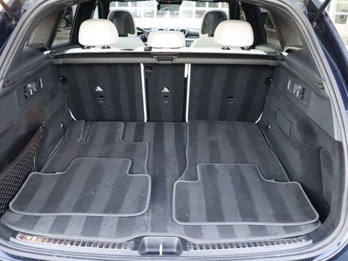 Used 2024 Mercedes-Benz GLC 300 4MATIC w/ AMG Line image 47