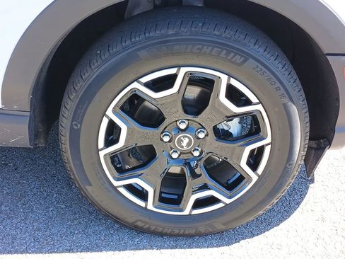 Used 2025 Ford Bronco Sport Outer Banks w/ Outer Banks Tech Package+ image 34