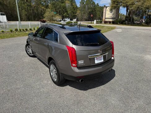 Used 2011 Cadillac SRX Luxury image 4