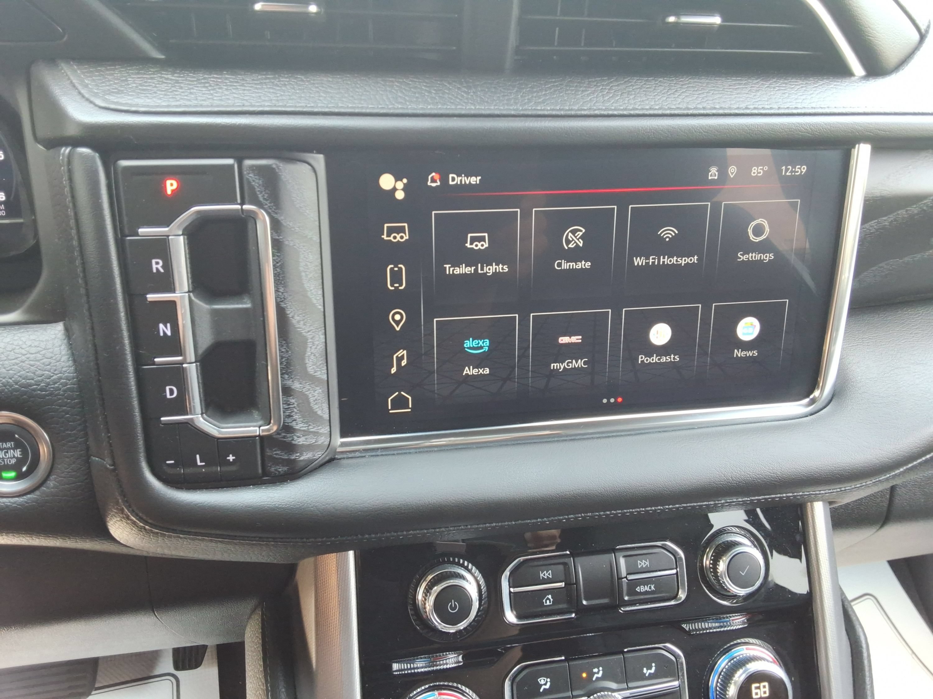 Used 2024 GMC Yukon XL Denali AWD/4WD image 15