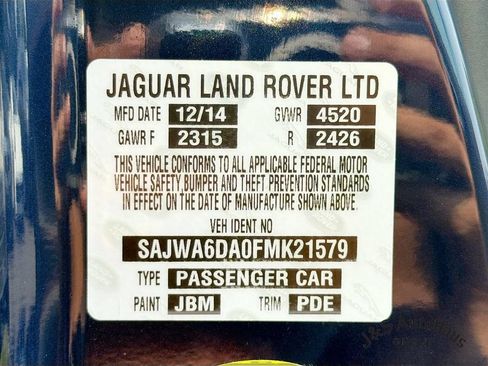 Used 2015 Jaguar F-TYPE R RWD image 37