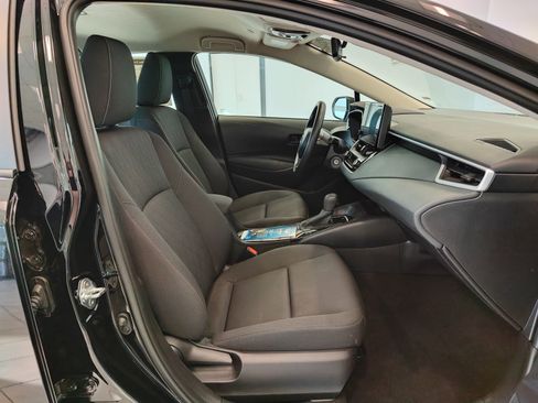 Used 2025 Toyota Corolla LE image 16