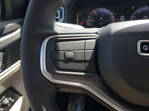 New 2026 Jeep Grand Wagoneer L 4WD image 25