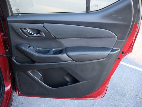 Used 2022 Chevrolet Traverse High Country image 38