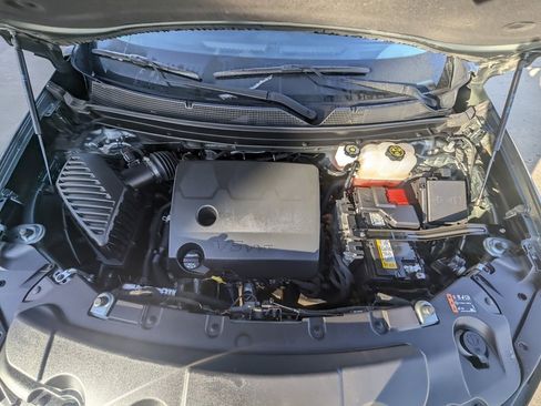 Used 2023 Chevrolet Traverse LT image 17