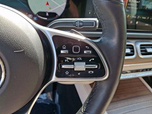 Used 2022 Mercedes-Benz GLE 350 4MATIC image 23