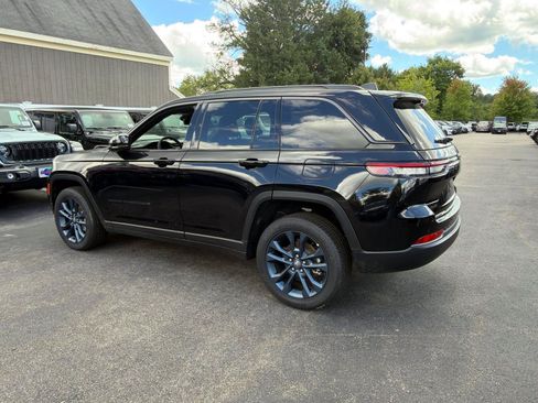 New 2026 Jeep Grand Cherokee Limited AWD/4WD image 3