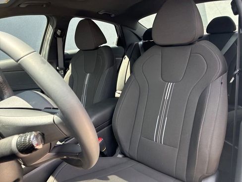 New 2026 Hyundai Elantra Sport FWD image 11