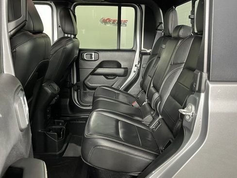 Used 2020 Jeep Gladiator Overland image 26