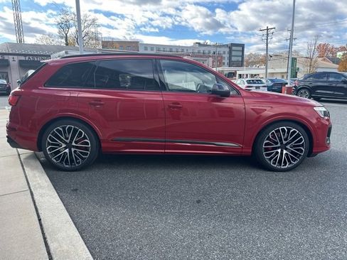 New 2026 Audi SQ7 Prestige image 6