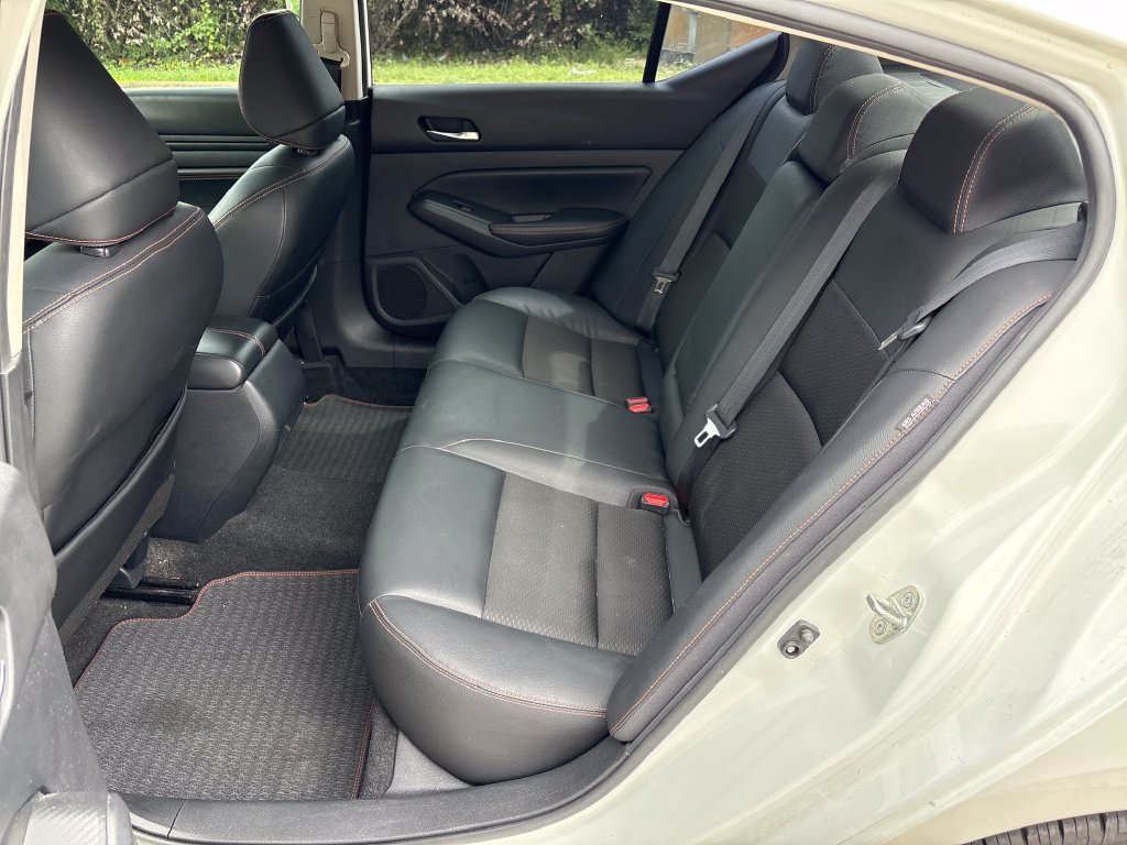 Used 2020 Nissan Altima 2.5 SR FWD image 29