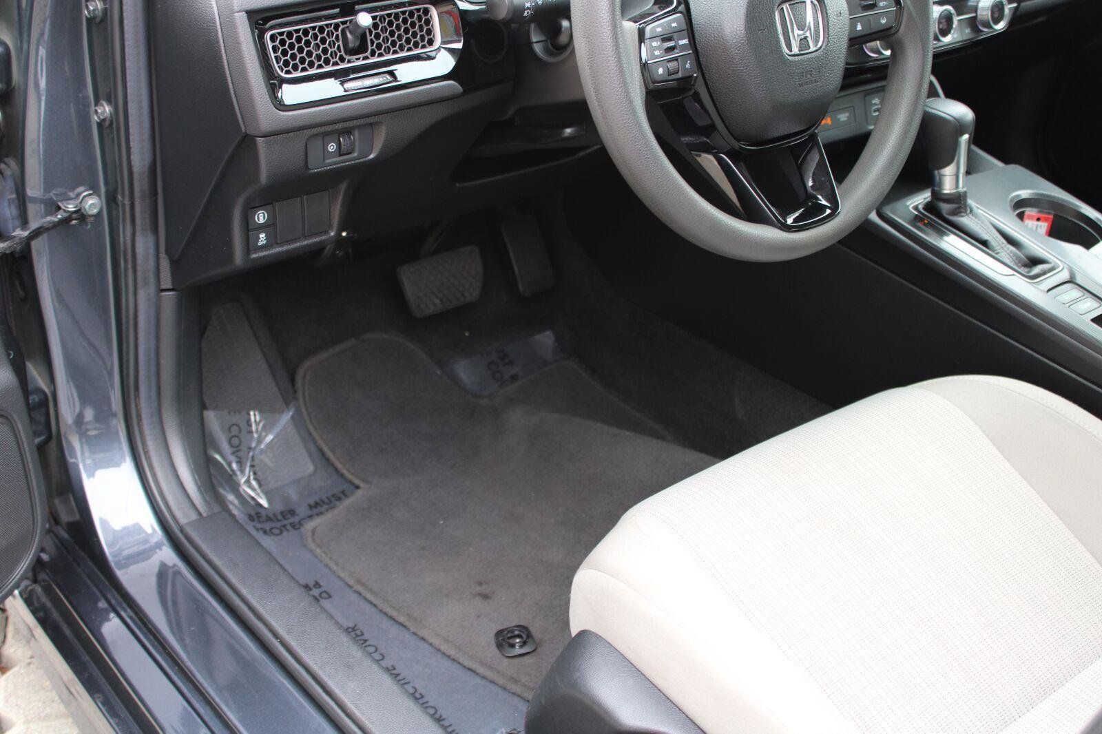 Used 2024 Honda Civic LX image 44