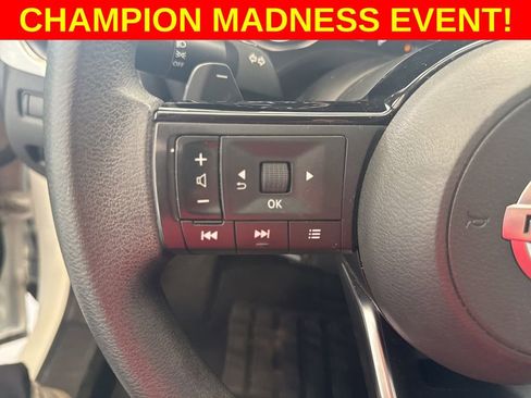 Used 2021 Nissan Rogue SV image 13