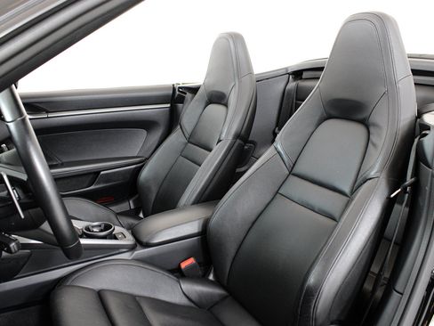 Used 2020 Porsche 911 Carrera RWD image 37