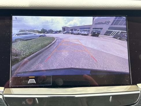 Used 2024 Cadillac XT6 Premium Luxury FWD image 25