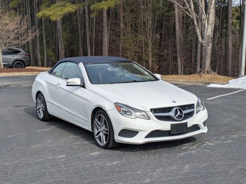 Used 2015 Mercedes-Benz E 400 Cabriolet image 3