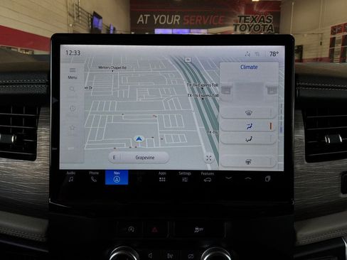 Used 2024 Ford Expedition Limited AWD/4WD image 35