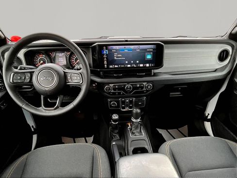 Used 2025 Jeep Wrangler Unlimited Sport AWD/4WD image 7