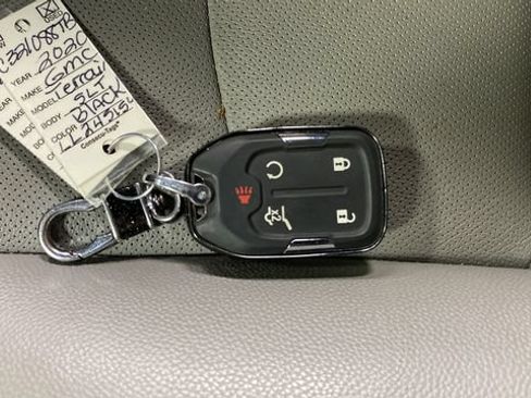 Used 2020 GMC Terrain SLT w/ Preferred Package AWD/4WD image 21