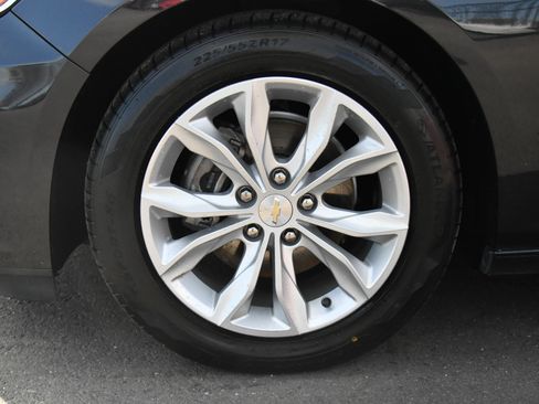 Used 2023 Chevrolet Malibu LT image 12