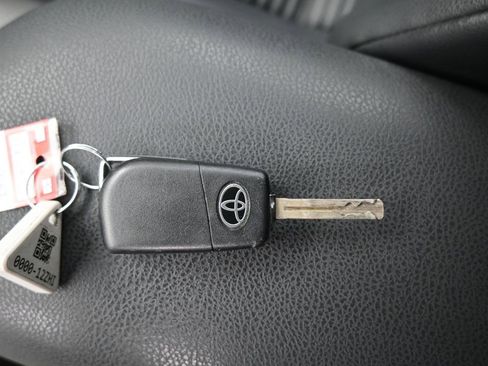 Used 2024 Toyota Camry SE FWD image 19
