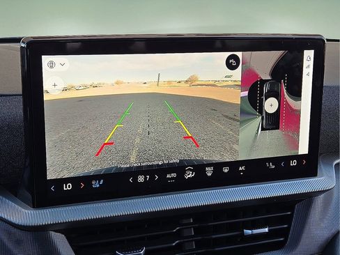 Used 2025 Ford Explorer ST image 29