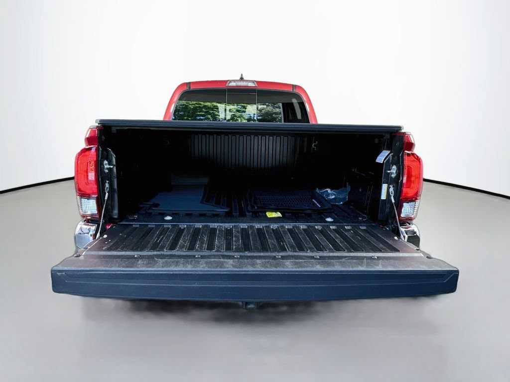 Used 2023 Toyota Tacoma SR5 AWD/4WD image 26