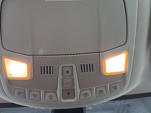 Certified 2024 Ford Edge SEL w/ Convenience Package image 9