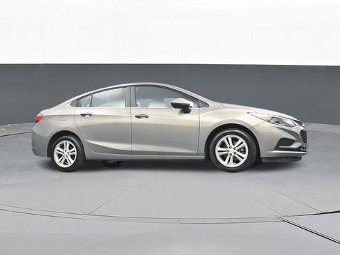 Used 2017 Chevrolet Cruze LT w/ Convenience Package FWD image 54