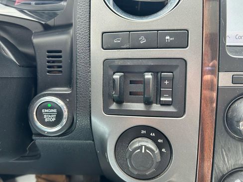 Used 2015 Ford Expedition Platinum AWD/4WD image 30