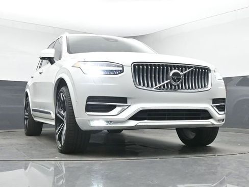 Used 2024 Volvo XC90 B6 Ultimate w/ Protection Package Premier AWD/4WD image 11