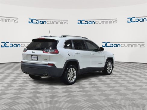 Used 2019 Jeep Cherokee Latitude w/ Popular Appearance Group image 9