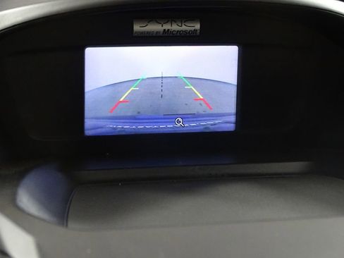 Used 2015 Ford Escape SE image 8