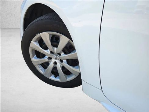 Certified 2024 Toyota Corolla LE image 10