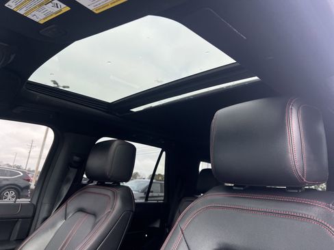 Used 2023 Ford Expedition Limited image 16