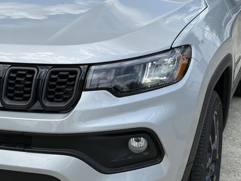New 2026 Jeep Compass Latitude AWD/4WD image 8