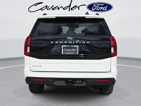 New 2025 Ford Expedition Active image 7