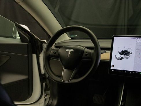 Used 2020 Tesla Model 3 Long Range image 14