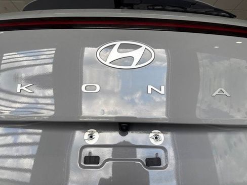 Used 2024 Hyundai Kona SEL AWD/4WD image 18
