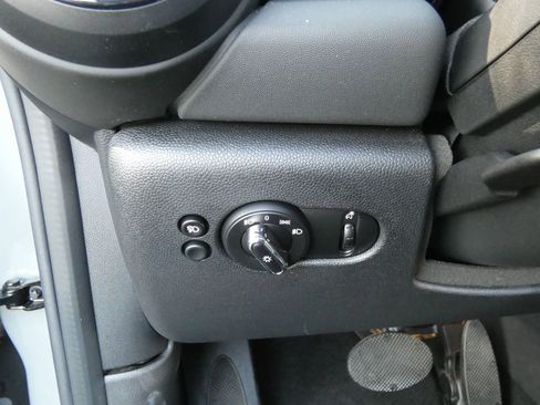 Used 2022 MINI Cooper SE image 65