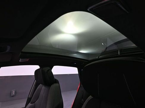 Used 2026 Cadillac Optiq Sport 1 w/ LPO, Floor Liner Package image 25