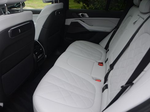 Used 2026 BMW X5 xDrive40i w/ Climate Comfort Package AWD/4WD image 15