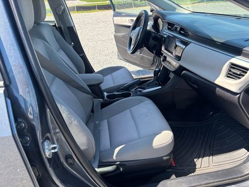Used 2015 Toyota Corolla LE image 15