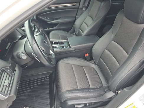 Used 2022 Honda Accord Sport image 17