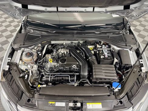 Used 2023 Volkswagen Jetta SE image 37