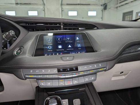 Certified 2023 Cadillac XT4 Premium Luxury image 33