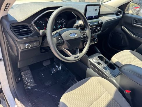 Used 2022 Ford Escape SE FWD image 14