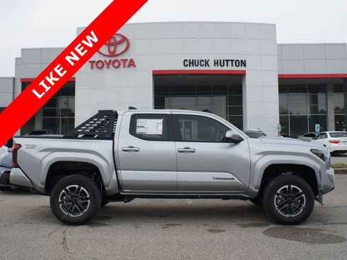 Used 2026 Toyota Tacoma TRD Sport AWD/4WD image 1